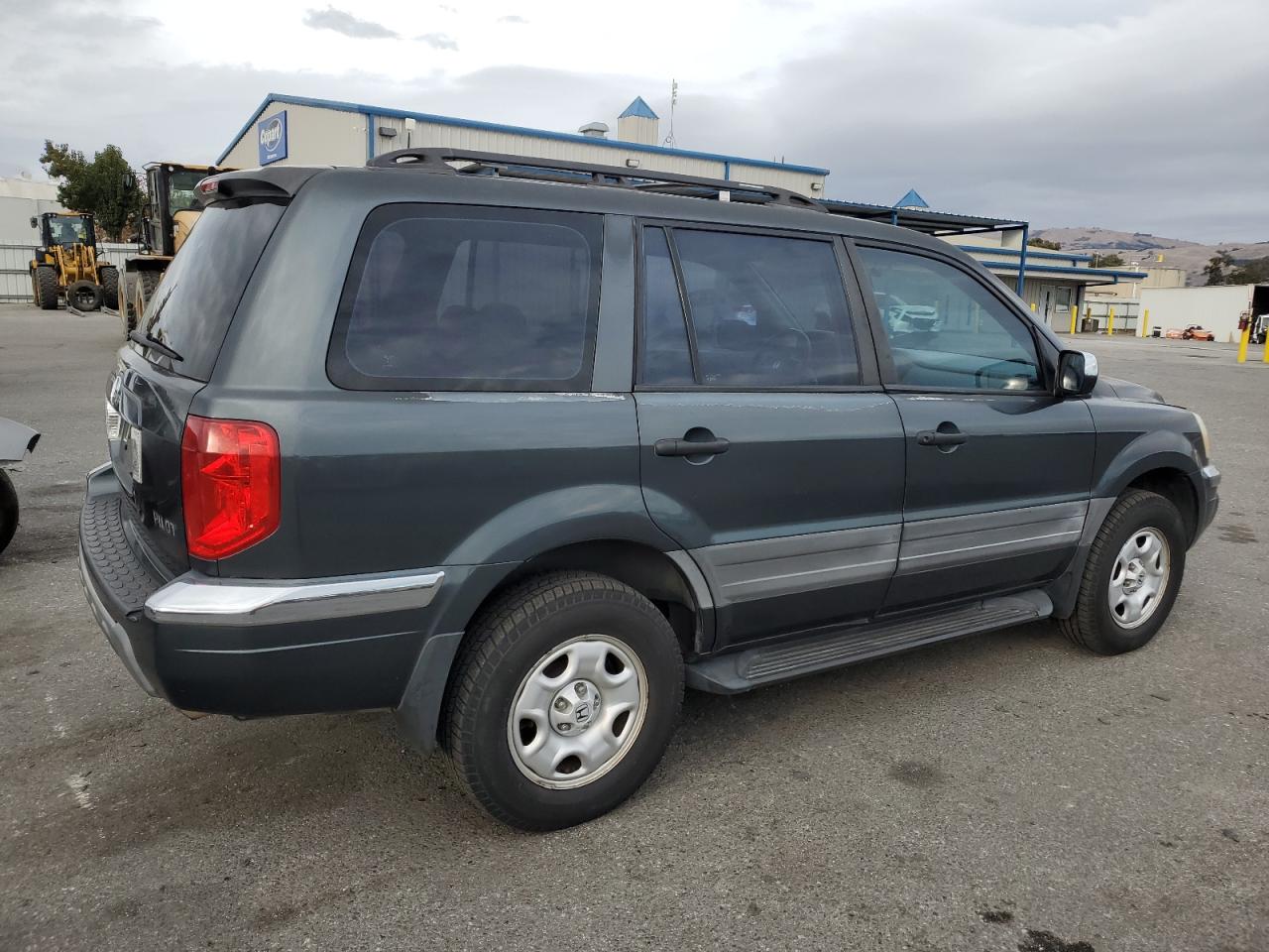 2003 Honda Pilot VIN 2HKYF18153H570734 Copart auction photo, rear end damage thumbnail 3