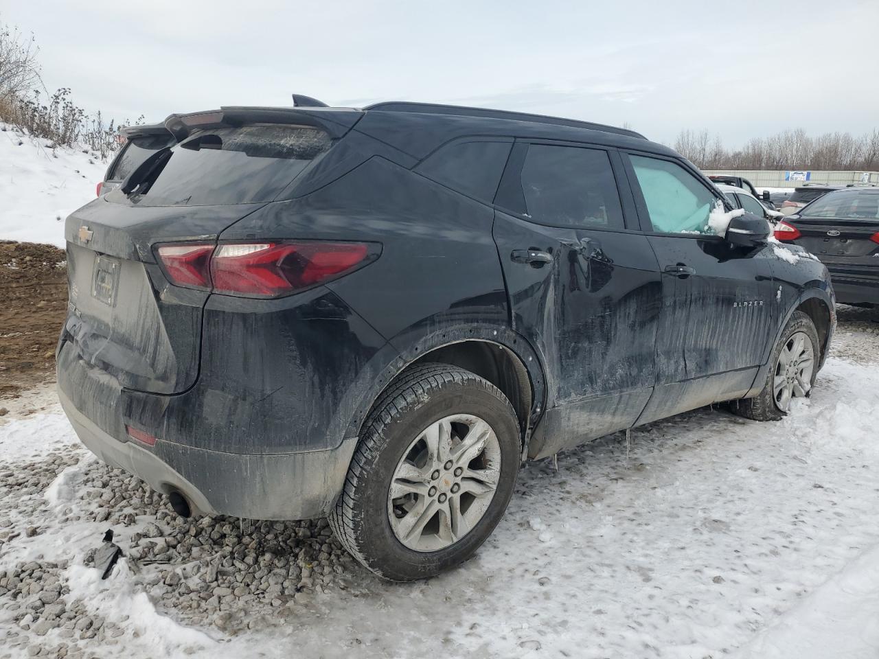 2022 Chevrolet Blazer VIN 3GNKBHR42NS234669 Copart auction photo, all over damage thumbnail 3