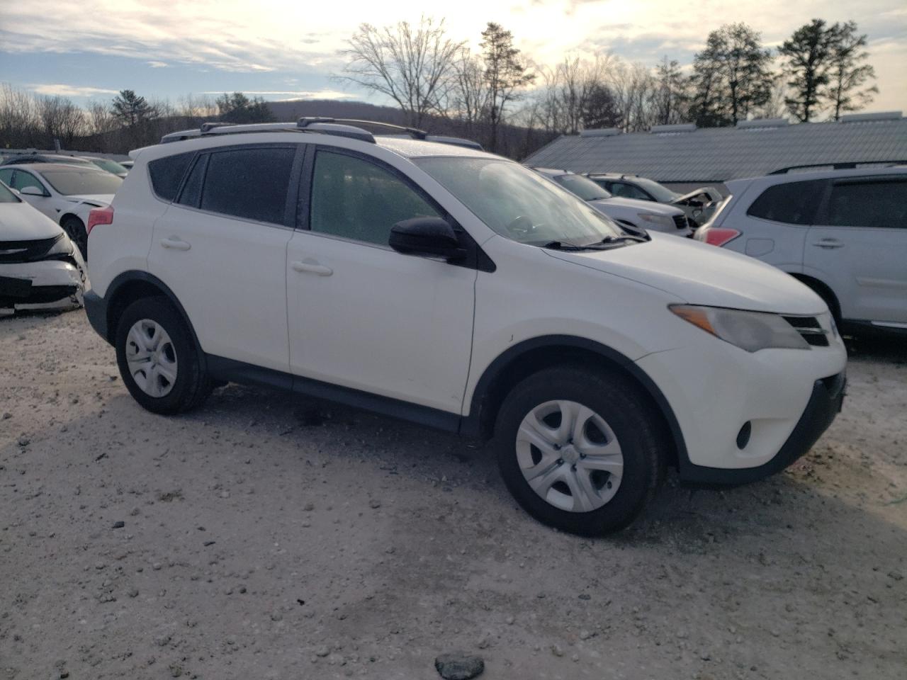 2013 Toyota RAV 4 VIN JTMBFREV8DD002996 Copart auction photo, side / front end damage thumbnail 4