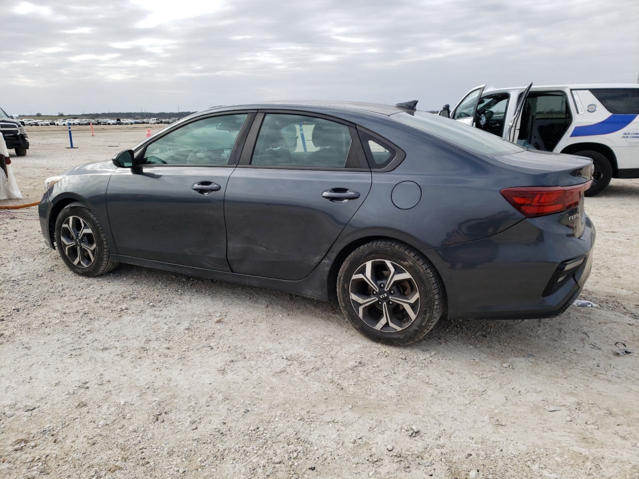 2019 KIA Forte VIN 3KPF24AD6KE042146 Copart auction photo, all over / vandalism damage thumbnail 2