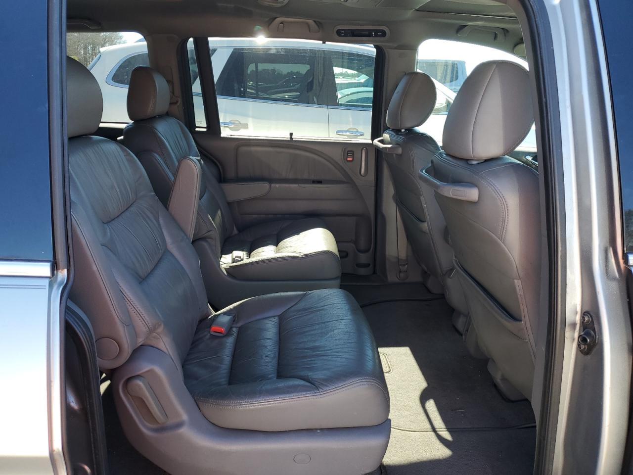 2008 Honda Odyssey VIN 5FNRL38758B057860 Copart auction photo, front end damage thumbnail 11