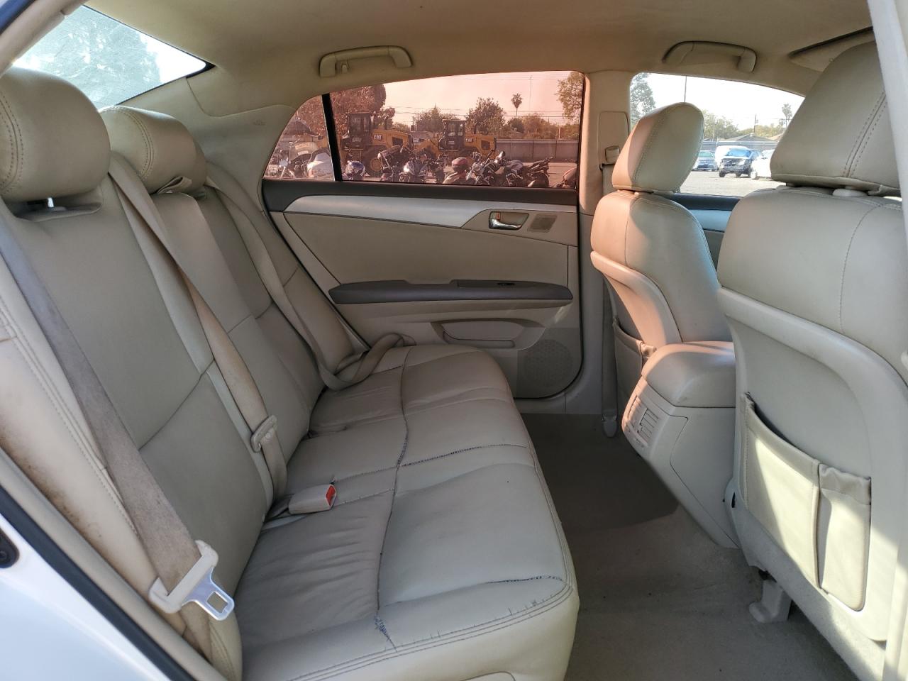 2010 Toyota Avalon VIN 4T1BK3DB0AU367731 Copart auction photo, normal wear / minor dent/scratches damage thumbnail 10
