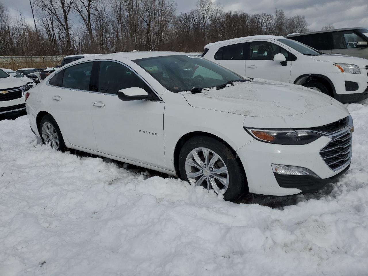 2020 Chevrolet Malibu VIN 1G1ZD5ST5LF081510 Copart auction photo, front end / side damage thumbnail 4