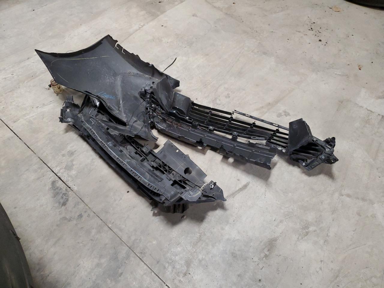 2018 Toyota Yaris VIN 3MYDLBYV3JY329840 Copart auction photo, front end damage thumbnail 12