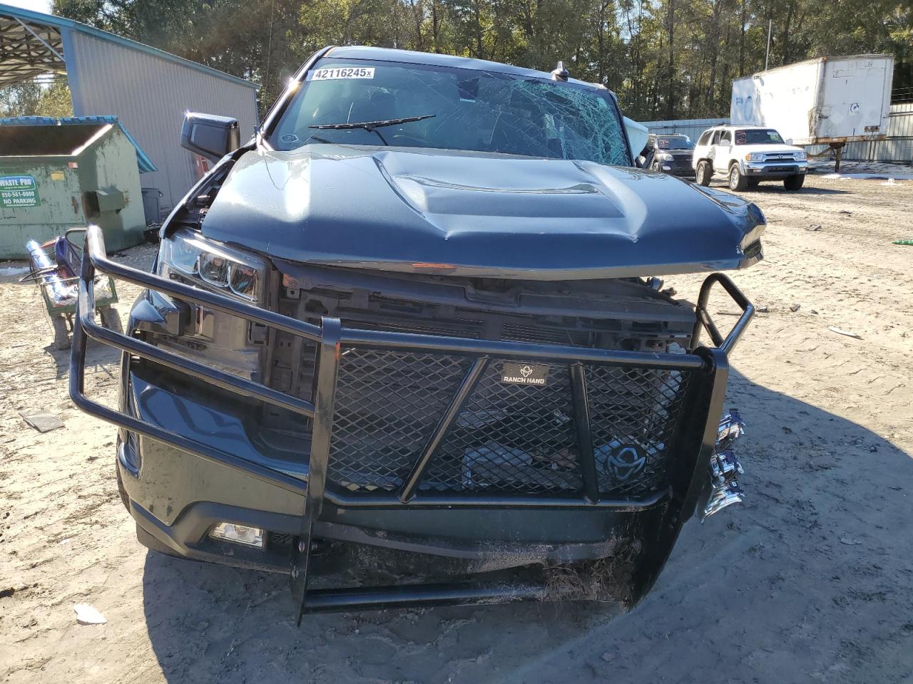 2020 Chevrolet Silverado VIN 1GCUYEEDXLZ106880 Copart auction photo, side / front end damage thumbnail 5