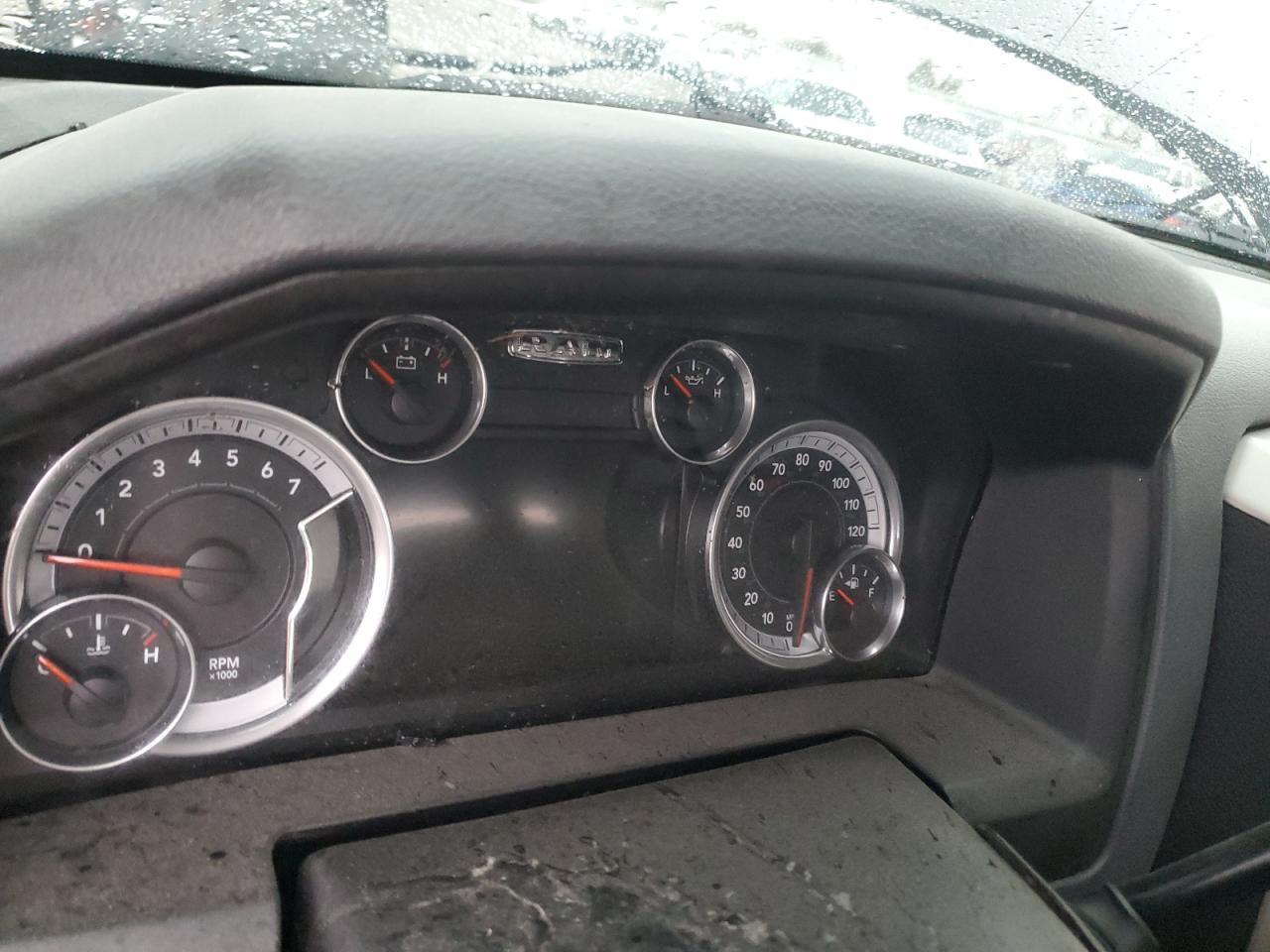 2015 RAM 2500 VIN 3C6UR5DJ5FG639767 Copart auction photo, rollover / minor dent/scratches damage thumbnail 9