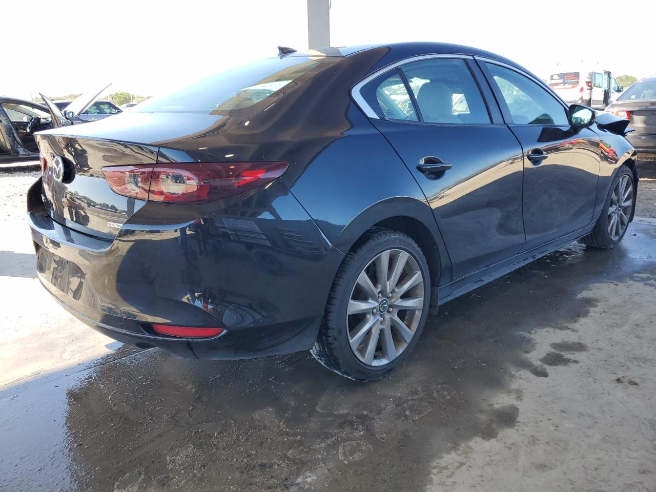 2019 Mazda 3 VIN 3MZBPADL2KM108664 Copart auction photo, front end damage thumbnail 3