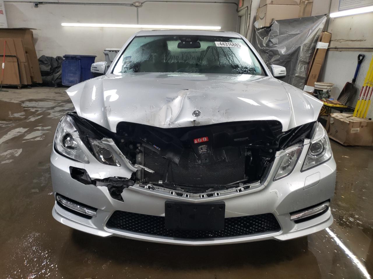 2012 Mercedes-Benz E-klasse VIN WDDHF8JB5CA646669 Copart auction photo, front end damage thumbnail 5