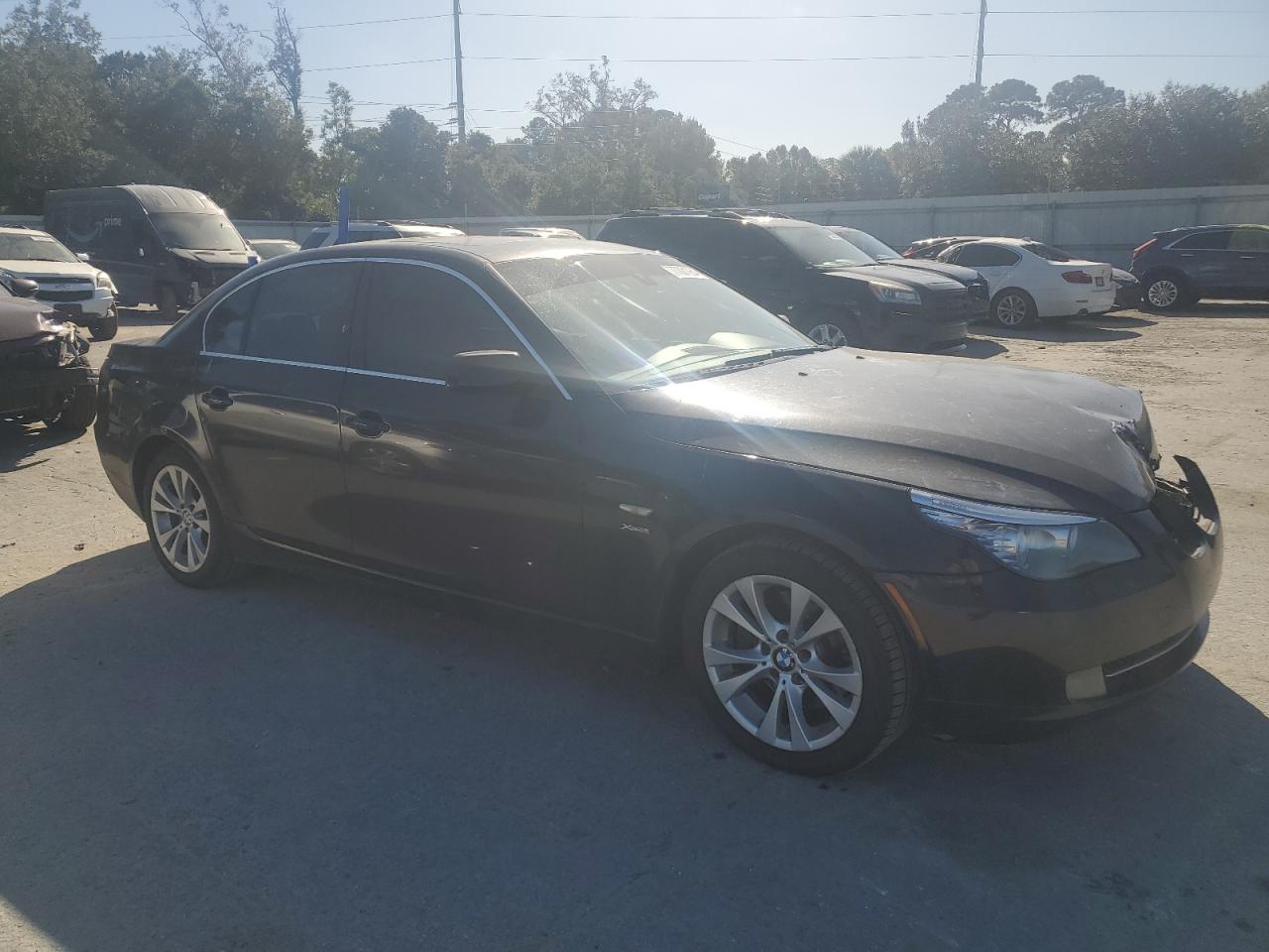 2010 BMW 5er VIN WBANV9C51AC136864 Copart auction photo, front end damage thumbnail 4