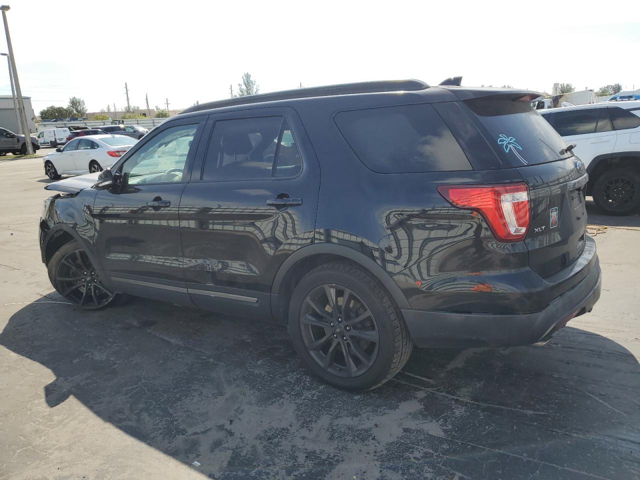 2017 Ford Explorer VIN 1FM5K8D84HGB18663 Copart auction photo, front end / side damage thumbnail 2