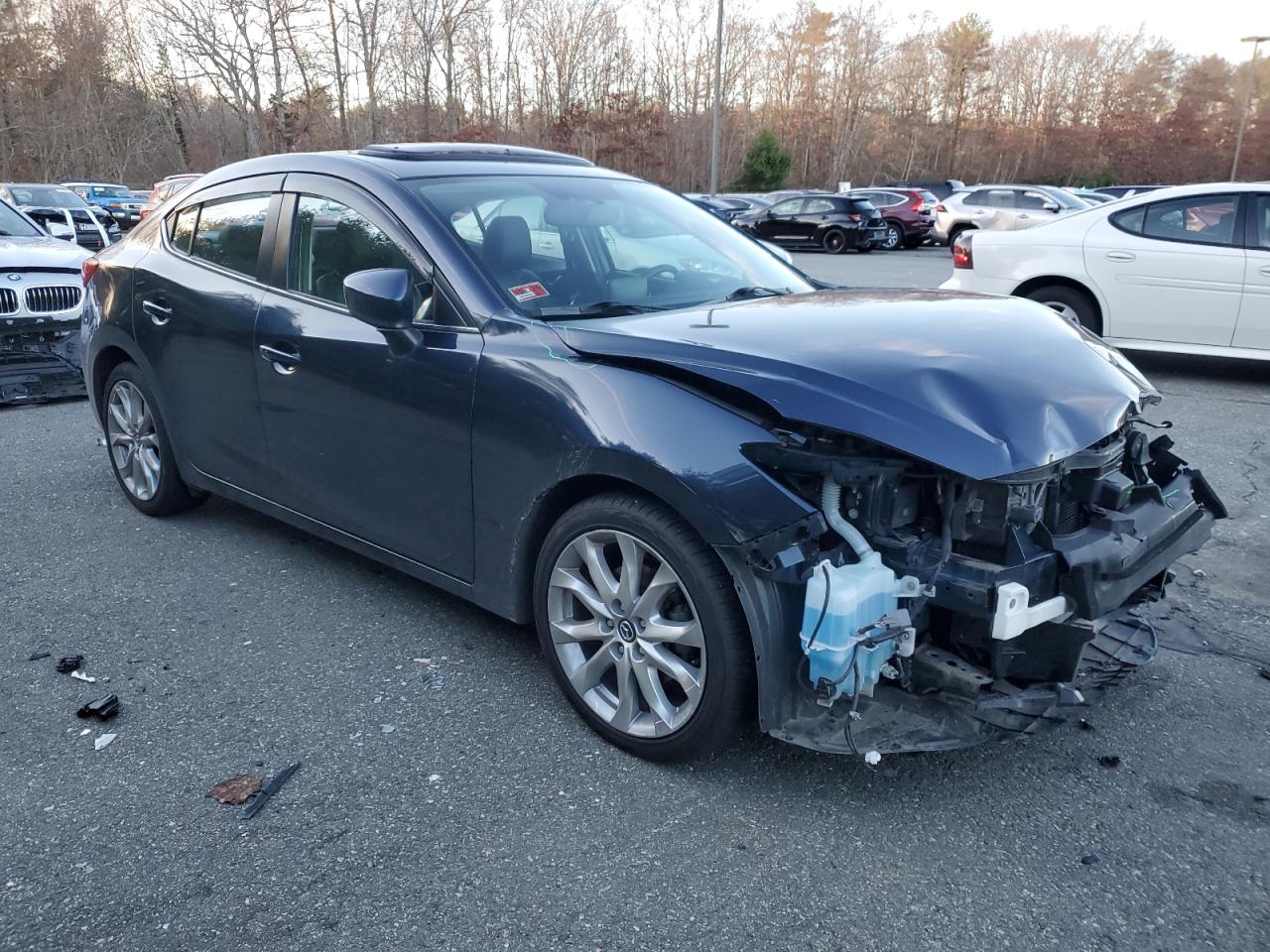 2016 Mazda 3 VIN JM1BM1X31G1281913 Copart auction photo, front end / minor dent/scratches damage thumbnail 4