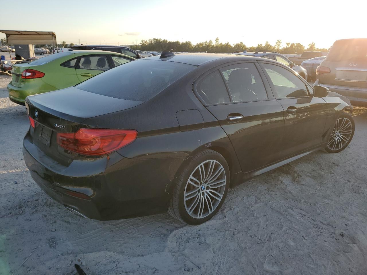2018 BMW 5er VIN WBAJE7C57JWC55037 Copart auction photo, front end damage thumbnail 3