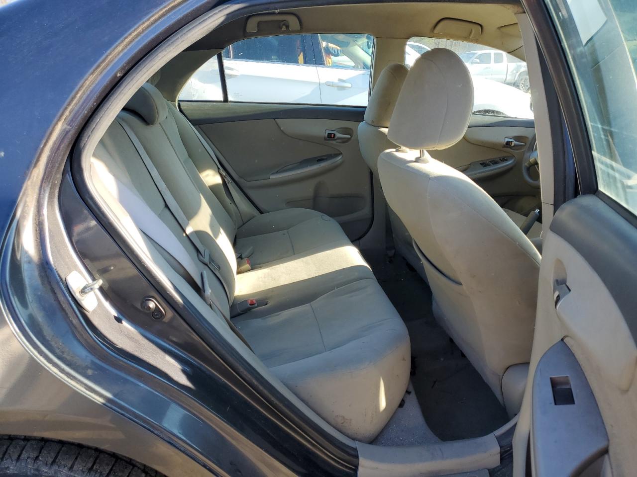 2010 Toyota Corolla VIN 1NXBU4EE8AZ266932 Copart auction photo, front end / minor dent/scratches damage thumbnail 10