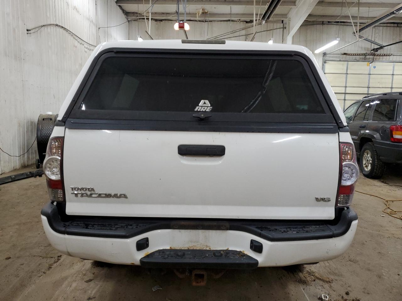 2013 Toyota Tacoma VIN 3TMMU4FN8DM053855 Copart auction photo, front end damage thumbnail 6
