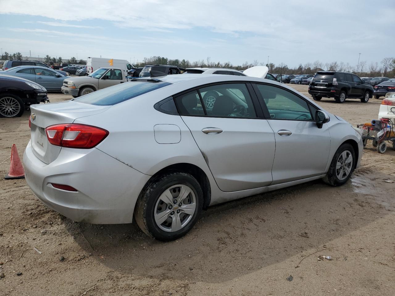 2018 Chevrolet Cruze VIN 1G1BC5SM0J7158370 Copart auction photo, front end / side damage thumbnail 3