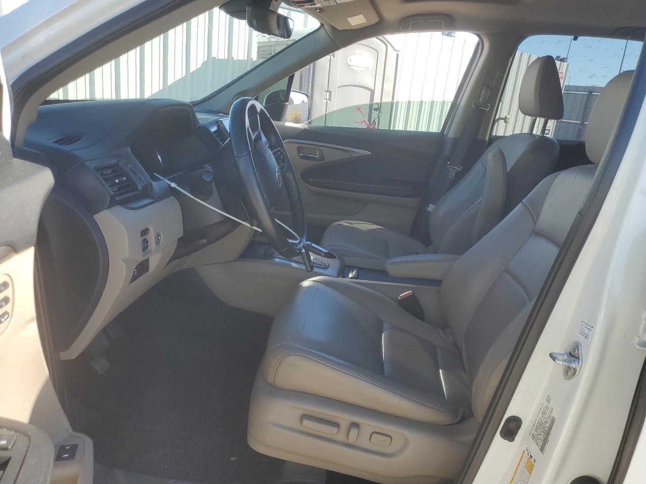2021 Honda Pilot VIN 5FNYF5H58MB023743 Copart auction photo, hail / minor dent/scratches damage thumbnail 7