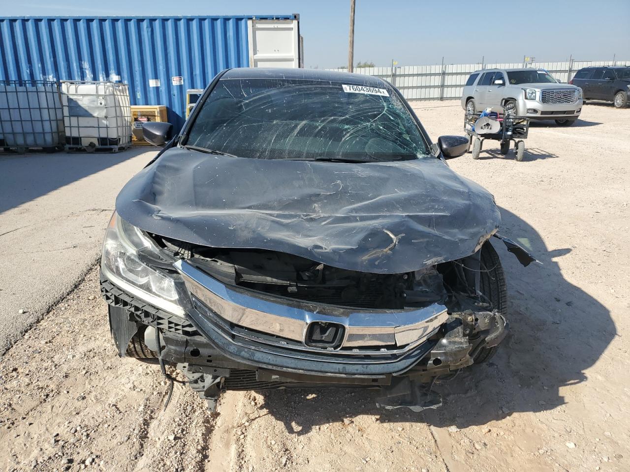 2016 Honda Accord VIN 1HGCR2F51GA115990 Copart auction photo, front end / minor dent/scratches damage thumbnail 5