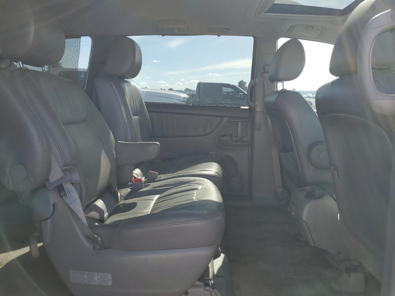 2009 Toyota Sienna VIN 5TDZK22C59S270467 Copart auction photo, front end damage thumbnail 11