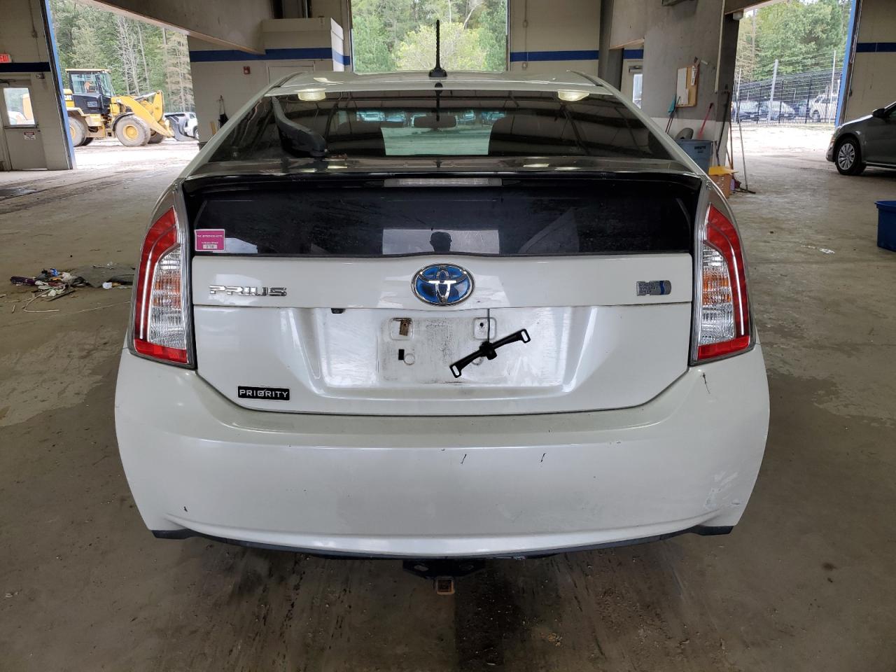 2015 Toyota Prius VIN JTDKN3DUXF0423265 Copart auction photo, front end / undercarriage damage thumbnail 6