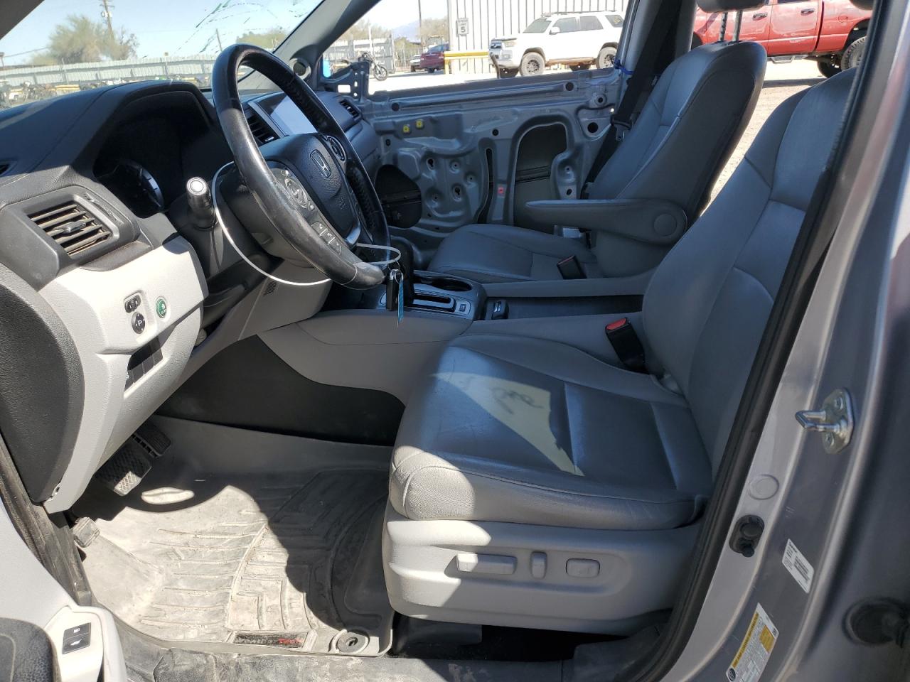 2018 Honda Pilot VIN 5FNYF6H50JB006873 Copart auction photo, side / rear end damage thumbnail 7