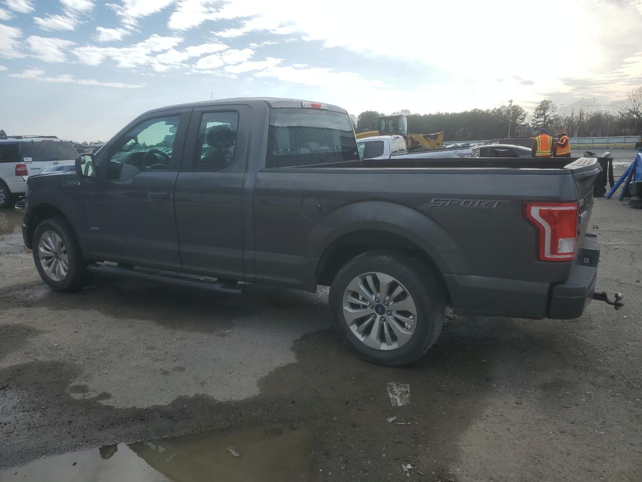 2016 Ford F-150 VIN 1FTEX1CP5GKE38558 Copart auction photo, front end / minor dent/scratches damage thumbnail 2