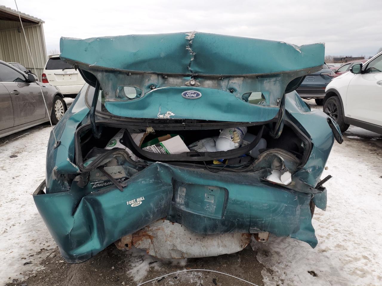 1998 Ford Taurus VIN 1FAFP52U5WA103720 Copart auction photo, frame damage / all over damage thumbnail 6