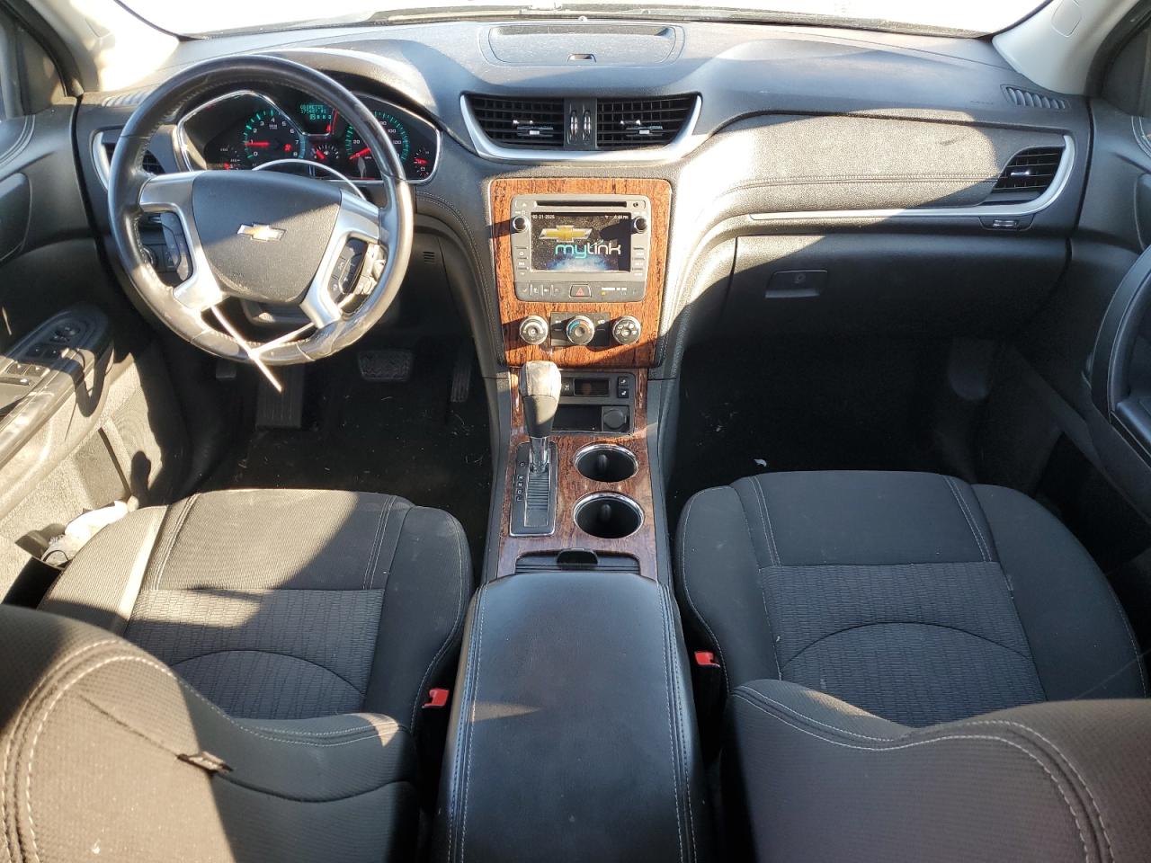 2013 Chevrolet Traverse VIN 1GNKRGKD7DJ260958 Copart auction photo, front end / side damage thumbnail 8