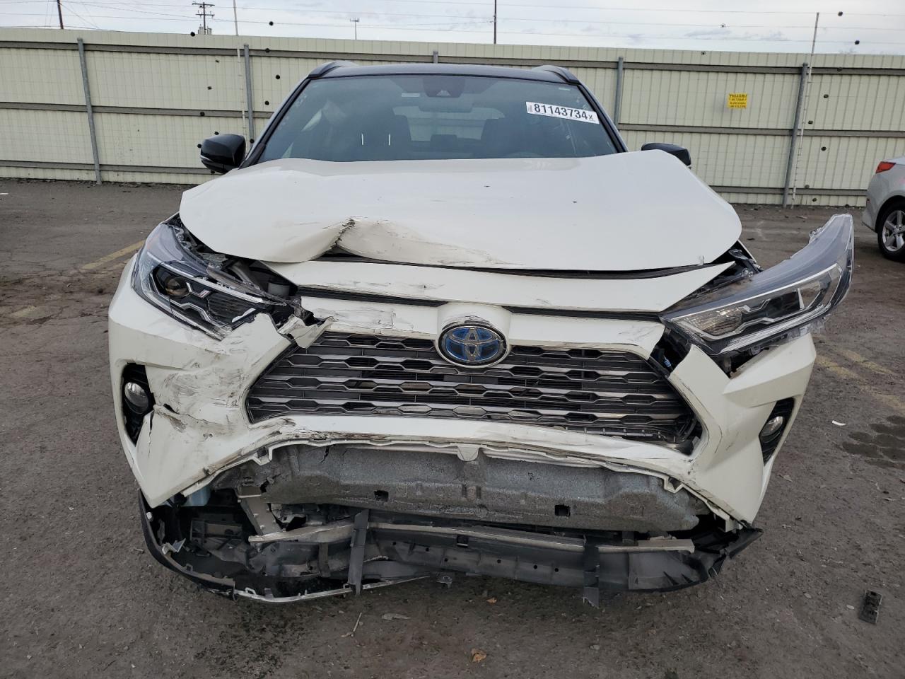 2021 Toyota RAV 4 VIN 2T3E6RFV8MW022714 Copart auction photo, front end damage thumbnail 5