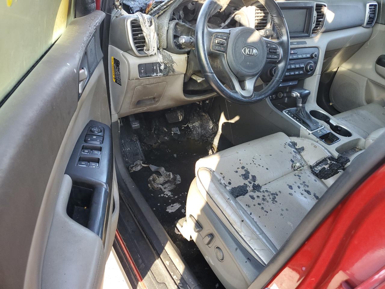 2017 KIA Sportage VIN KNDPN3ACXH7165292 Copart auction photo, burn damage thumbnail 8