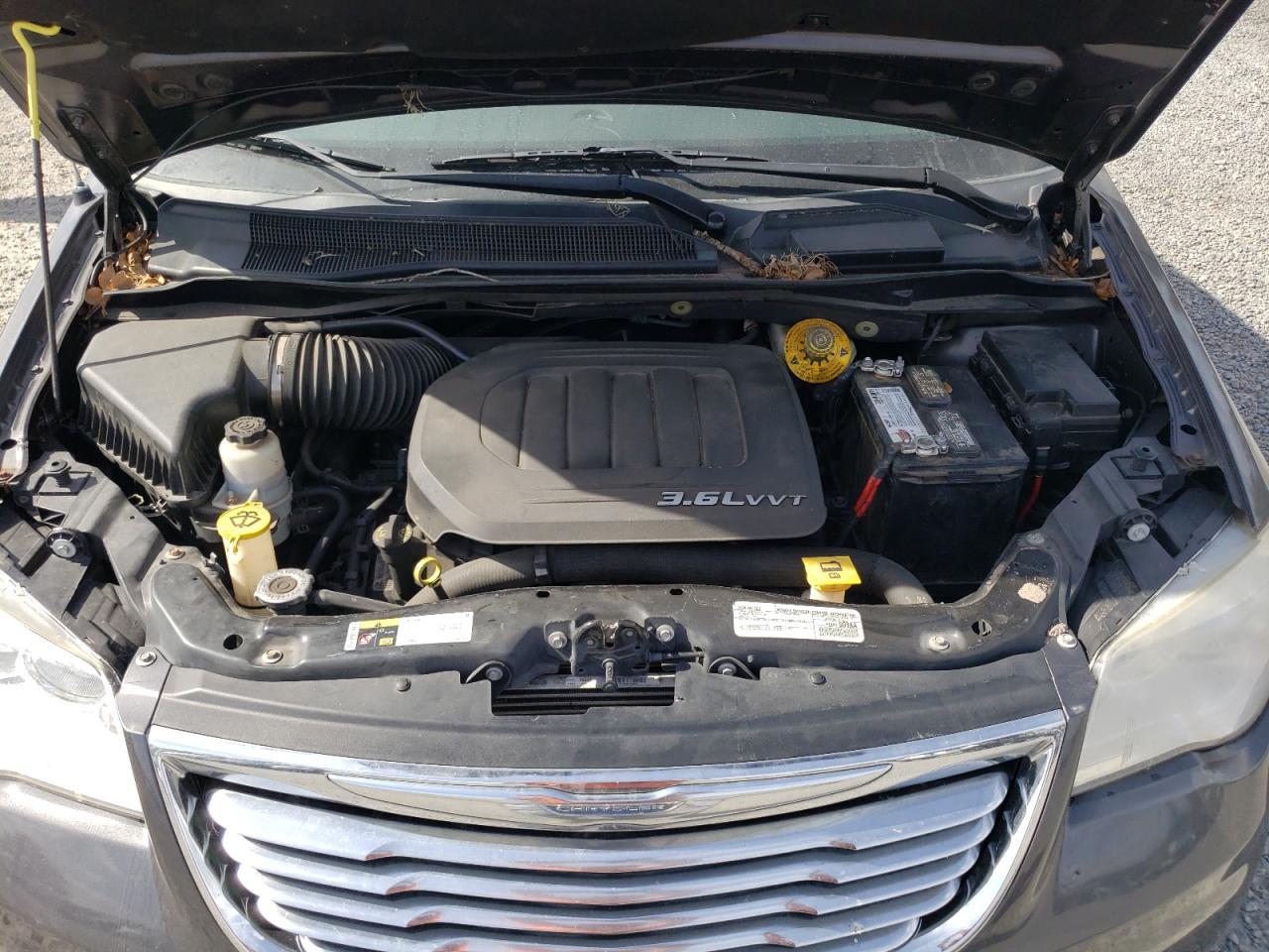 2016 Chrysler Town & Country VIN 2C4RC1BG4GR214598 Copart auction photo, water/flood / side damage thumbnail 12