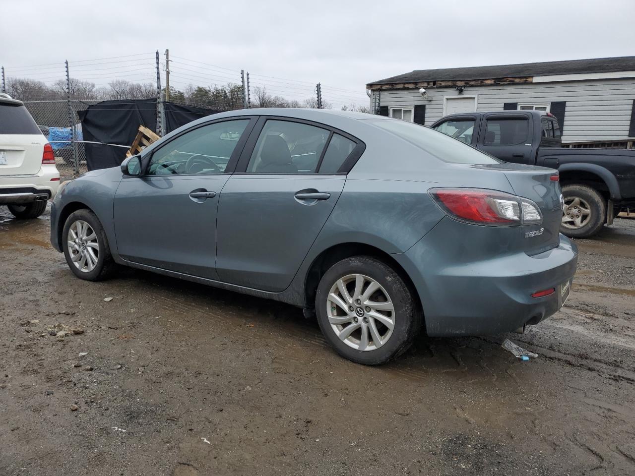 2013 Mazda 3 VIN JM1BL1VP2D1749815 Copart auction photo, side / minor dent/scratches damage thumbnail 2