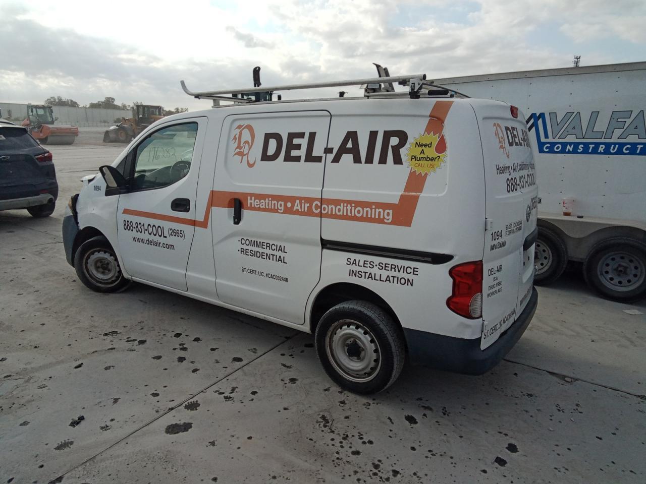 2015 Nissan NV VIN 3N6CM0KN5FK704784 Copart auction photo, front end / rear end damage thumbnail 2