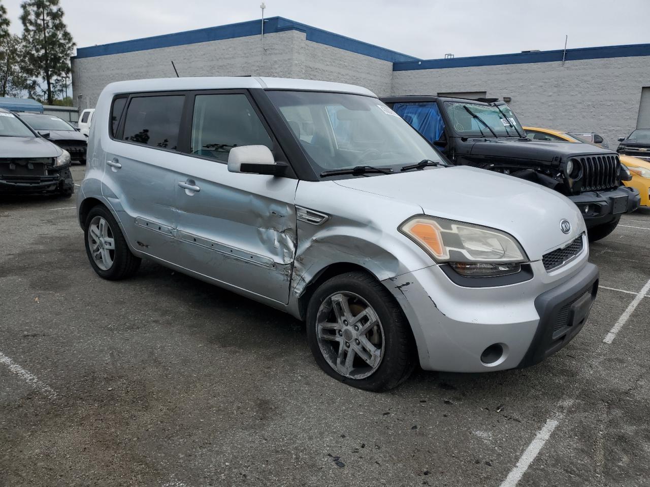2011 KIA Soul VIN KNDJT2A21B7315844 Copart auction photo, side damage thumbnail 4