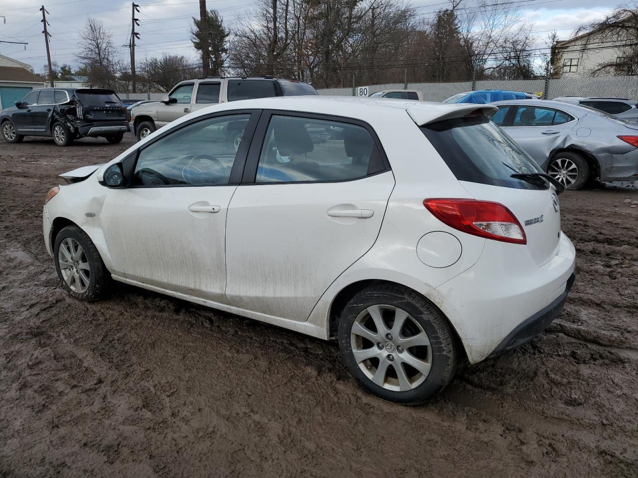 2011 Mazda 2 VIN JM1DE1HZ0B0112490 Copart auction photo, front end / side damage thumbnail 2