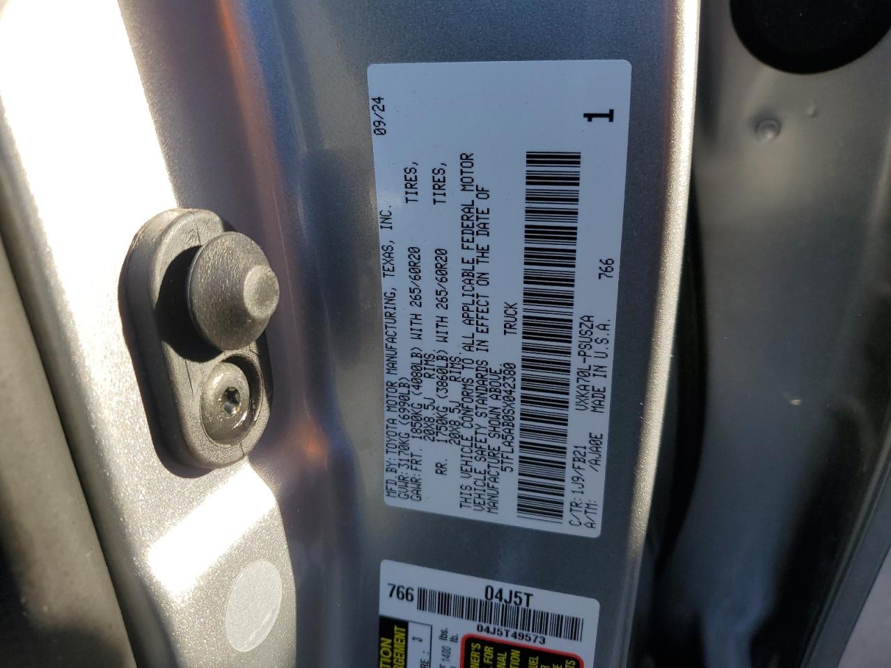 2025 Toyota Tundra VIN 5TFLA5AB0SX042380 Copart auction photo, front end / hail damage thumbnail 12
