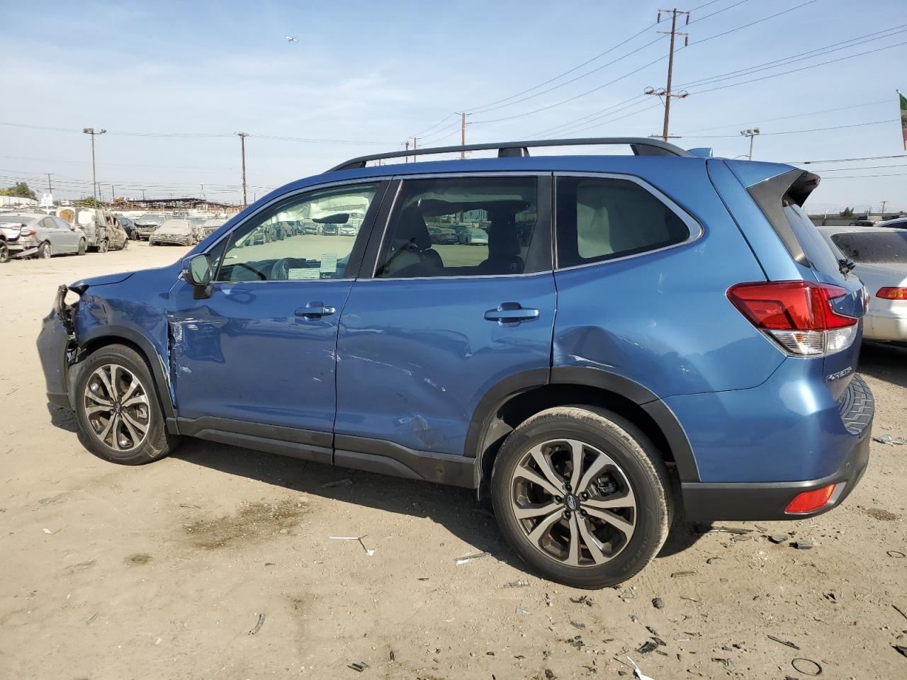 2020 Subaru Forester VIN JF2SKAUC1LH471479 Copart auction photo, front end / side damage thumbnail 2