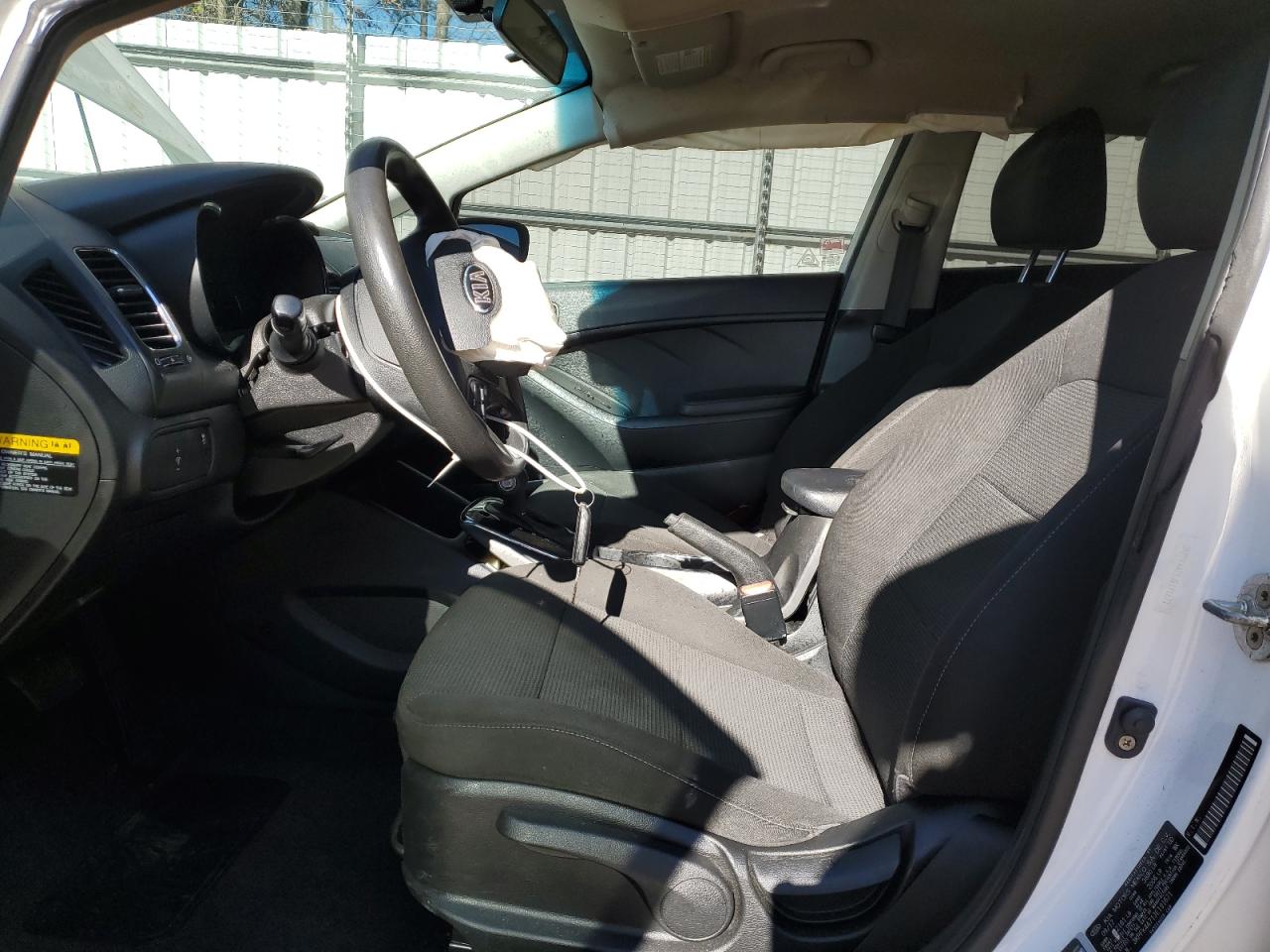 2018 KIA Forte VIN 3KPFK4A71JE191671 Copart auction photo, front end / side damage thumbnail 7