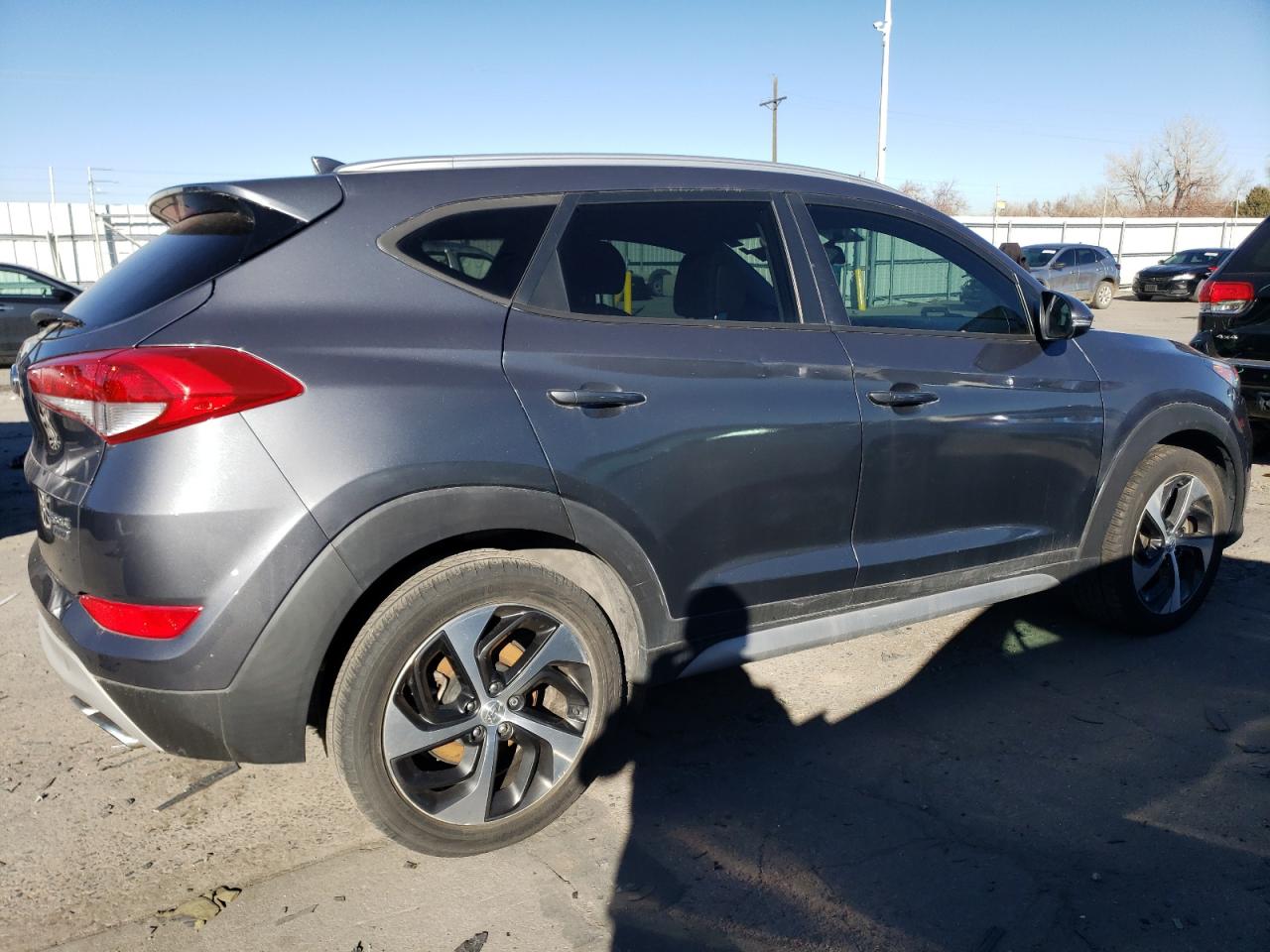2018 Hyundai Tucson VIN KM8J3CAL7JU762737 Copart auction photo, front end / undercarriage damage thumbnail 3