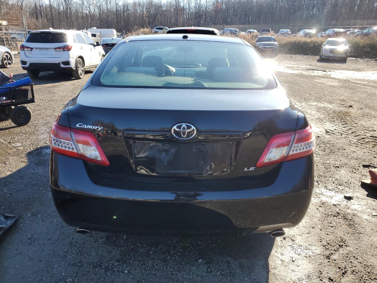 2011 Toyota Camry VIN 4T1BK3EK7BU621371 Copart auction photo, front end / minor dent/scratches damage thumbnail 6