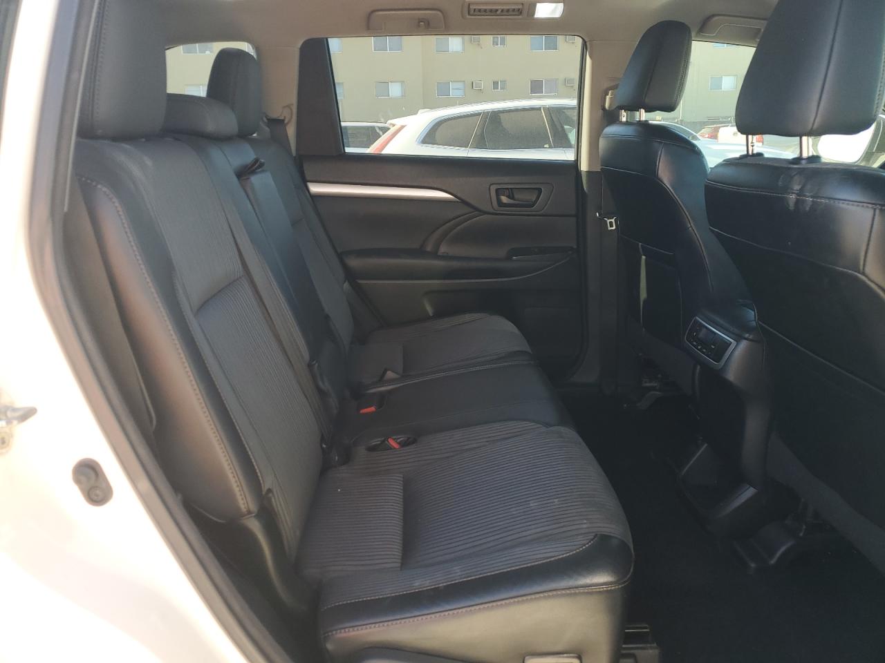 2015 Toyota Highlander VIN 5TDZKRFH6FS105439 Copart auction photo, front end damage thumbnail 11