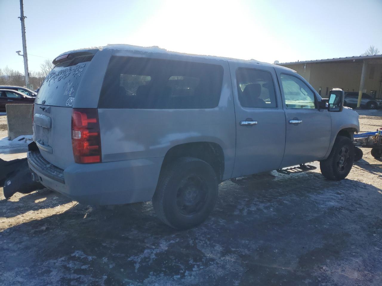 2012 Chevrolet Suburban VIN 1GNSKJE74CR188768 Copart auction photo, front end / minor dent/scratches damage thumbnail 3