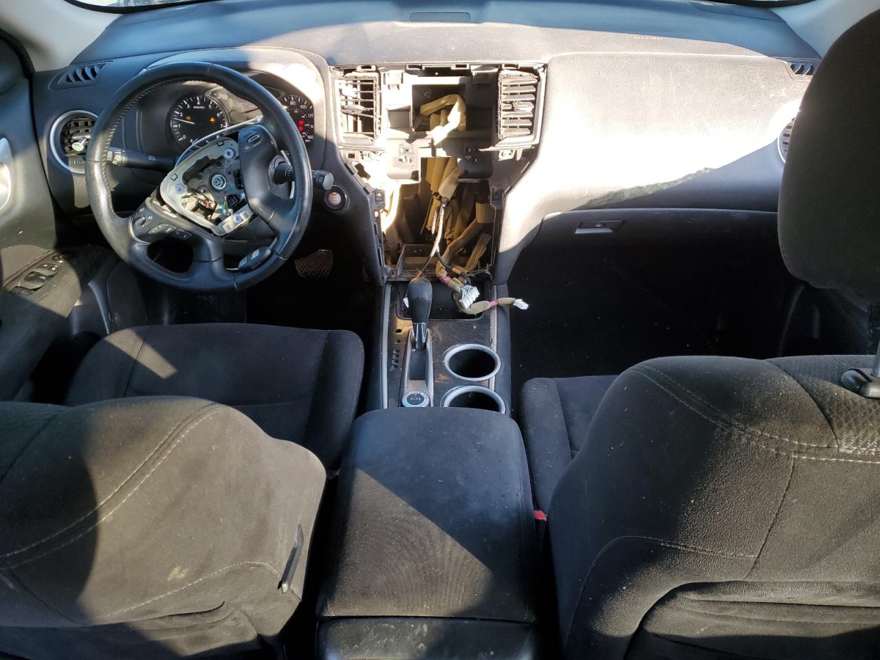 2013 Nissan Pathfinder VIN 5N1AR2MM0DC677570 Copart auction photo, vandalism damage thumbnail 8