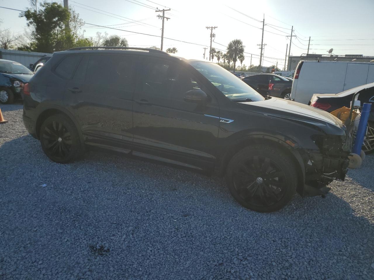 2021 Volkswagen Tiguan VIN 3VV3B7AX4MM093072 Copart auction photo, front end damage thumbnail 4