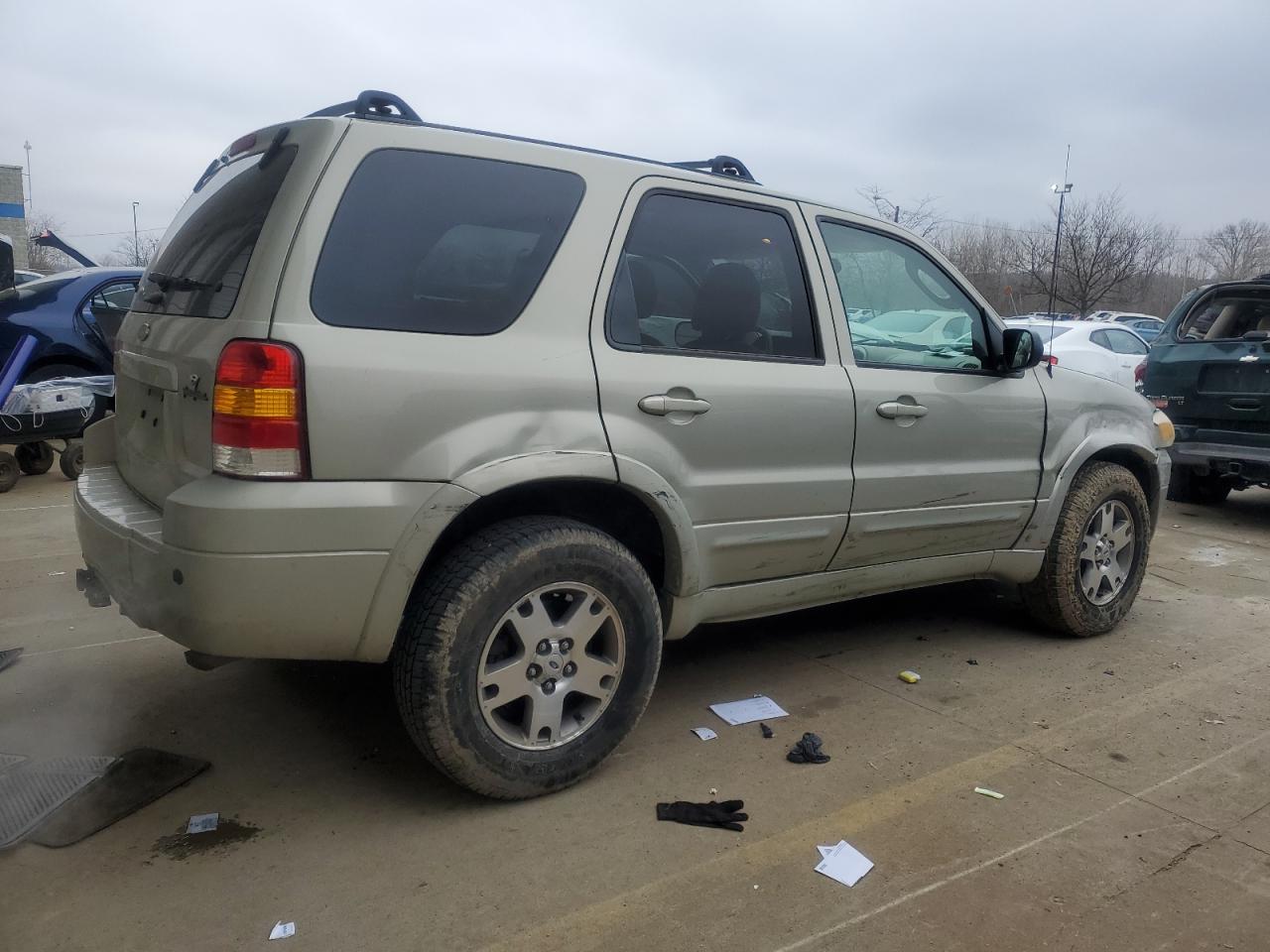 2005 Ford Escape VIN 1FMYU94185KD73843 Copart auction photo, front end damage thumbnail 3