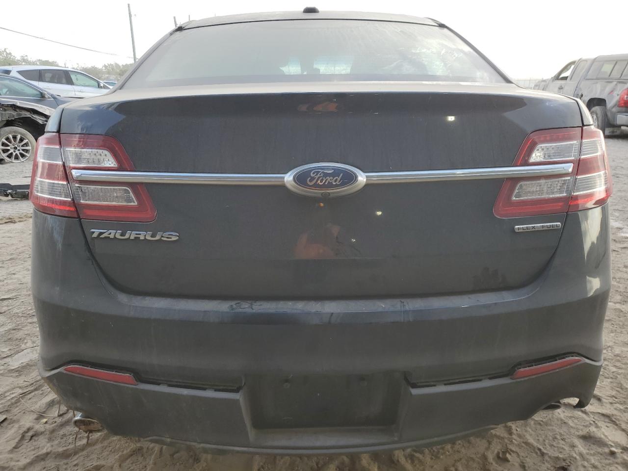 2018 Ford Taurus VIN 1FAHP2D86JG119163 Copart auction photo, water/flood / front end damage thumbnail 6