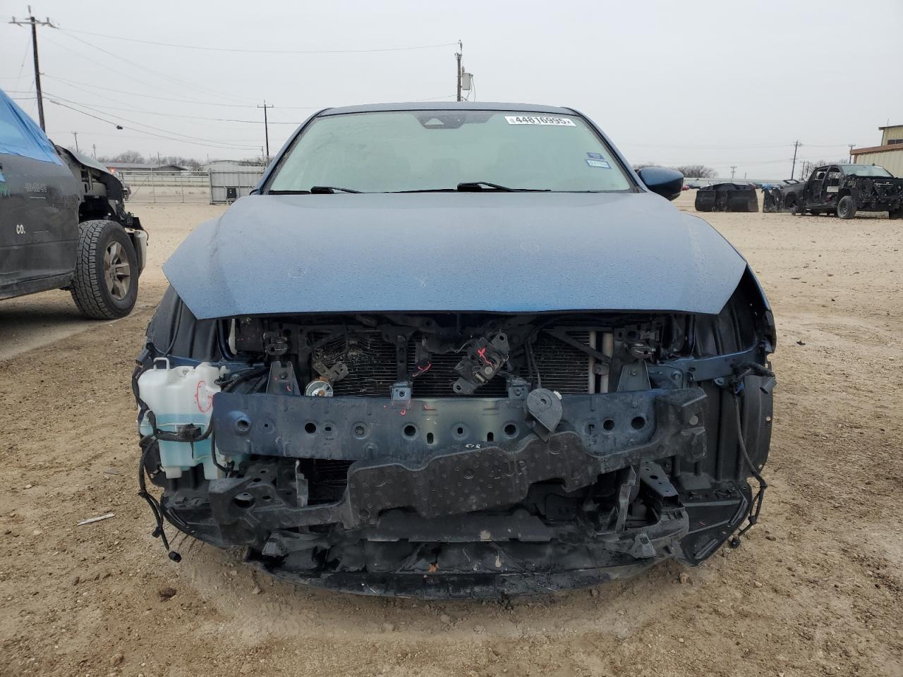 2018 Mazda 3 VIN 3MZBN1V33JM261105 Copart auction photo, front end / side damage thumbnail 5