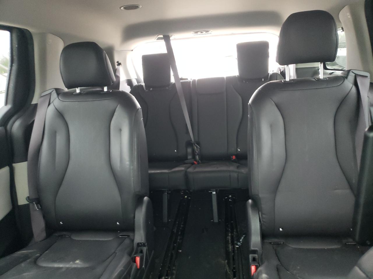 2022 KIA Carnival VIN KNDNE5H33N6083849 Copart auction photo, rear end damage thumbnail 10