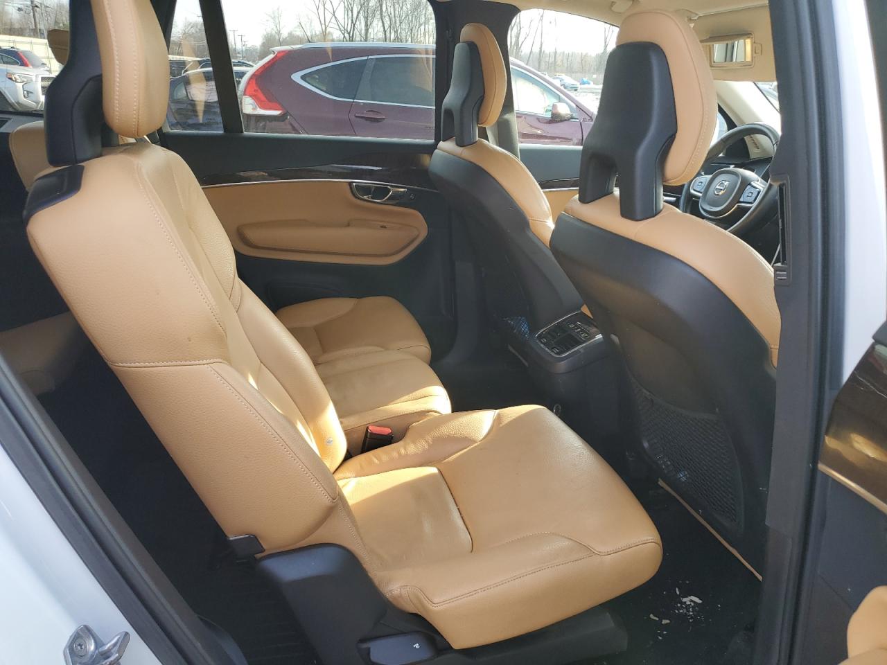 2016 Volvo XC90 VIN YV4A22PK8G1068288 Copart auction photo, rear end / minor dent/scratches damage thumbnail 12