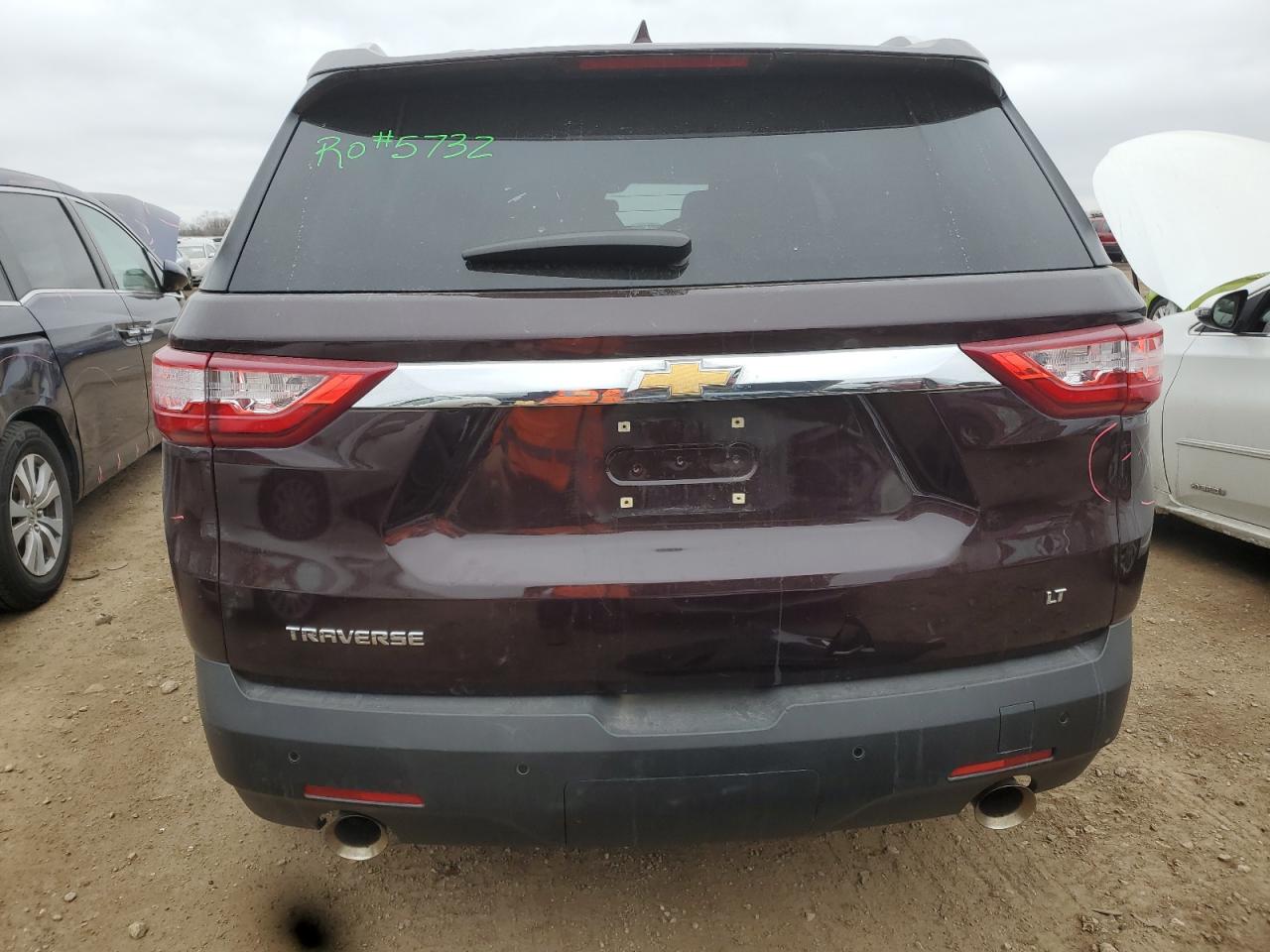 2018 Chevrolet Traverse VIN 1GNERGKW2JJ127244 Copart auction photo, front end / minor dent/scratches damage thumbnail 6