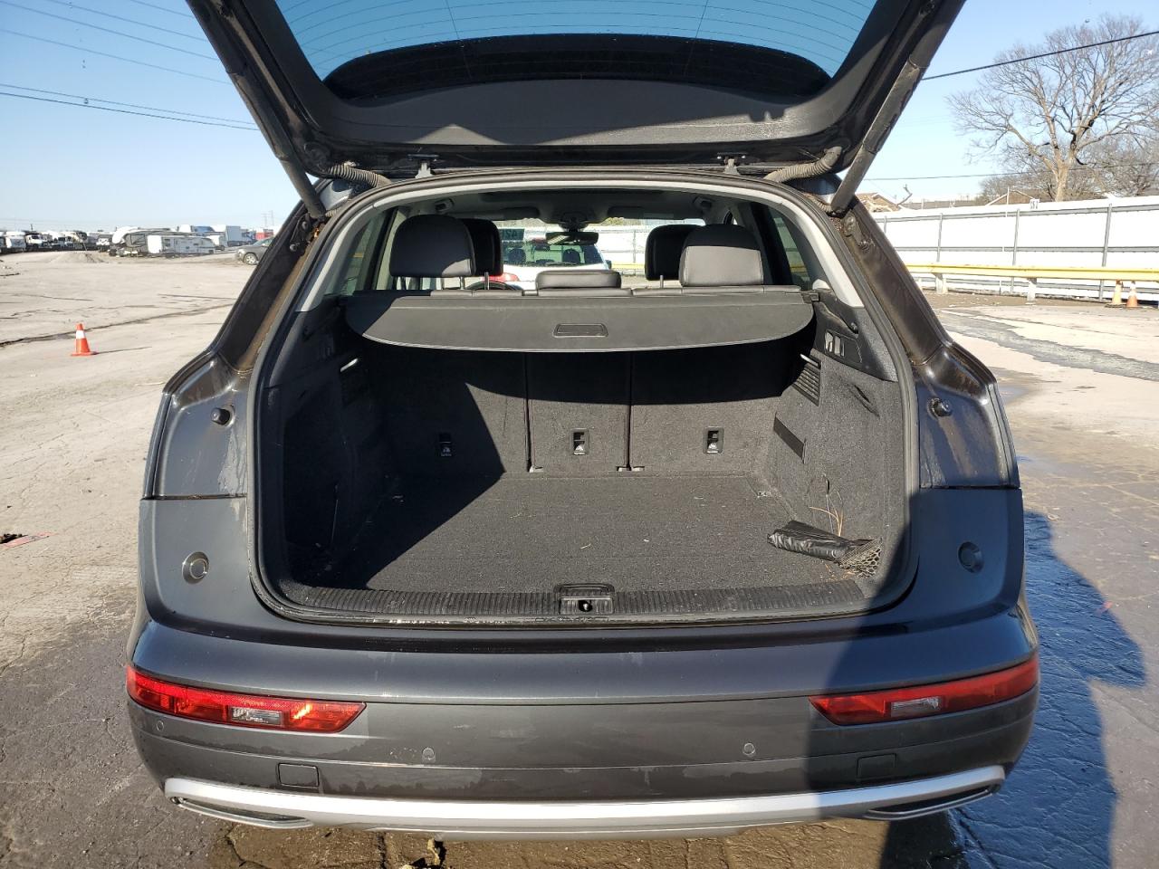 2018 Audi Q5 VIN WA1BNAFY1J2209289 Copart auction photo, front end damage thumbnail 6
